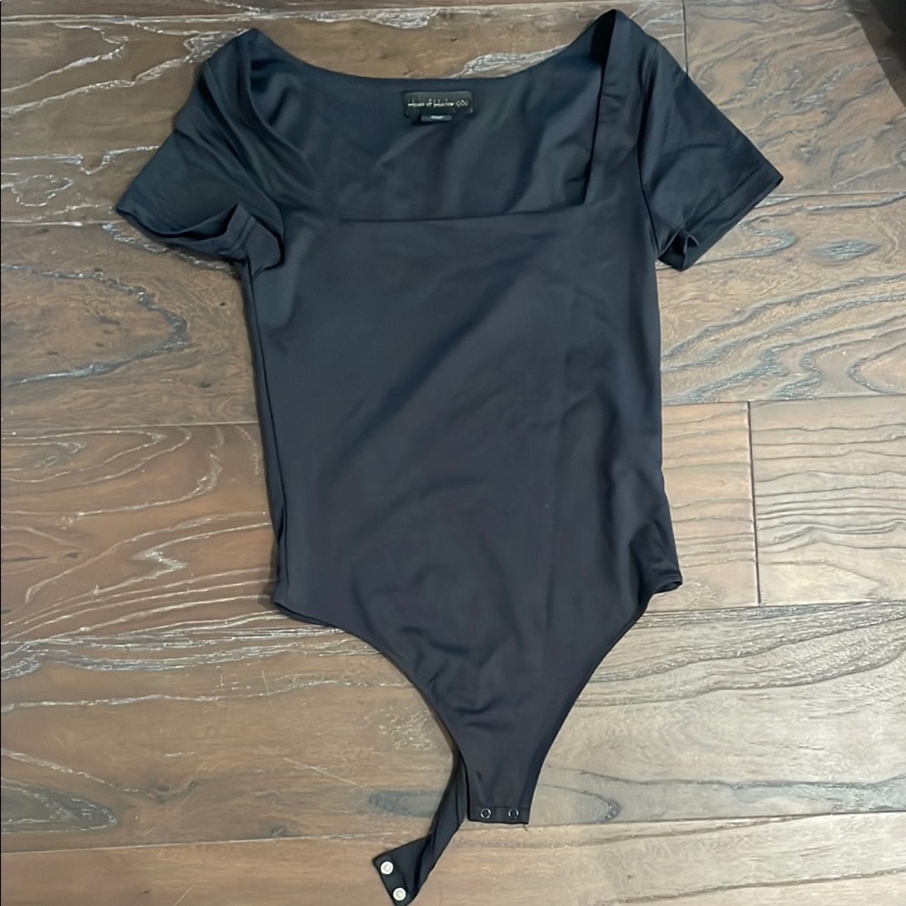 House of Harlow Square Neck Bodysuit